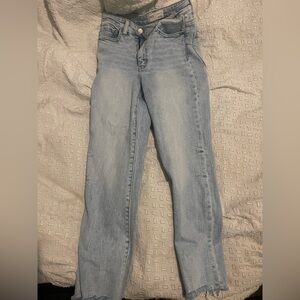 BKE Women's Light Wash Straight Leg Jeans